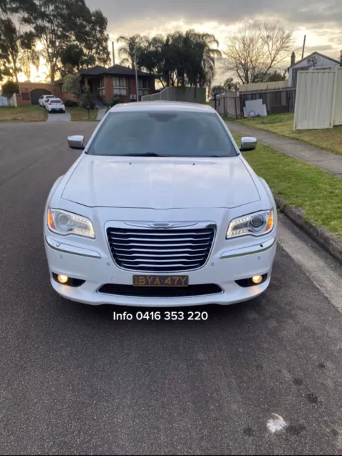 Wrecking 2013 Chrysler 300