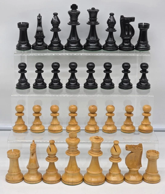 Jeu D'échecs Français LARDY - Buis, Plombé, Patins Feutre - Roi 70 Mm - Occasion