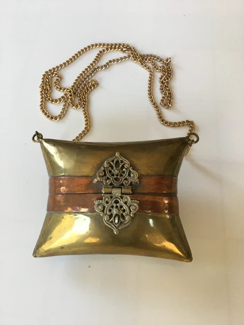 ANCIENNE MINAUDIERE AUMONIERE petit sac porte monnaie en laiton et cuivre EUR 35 00 PicClick FR