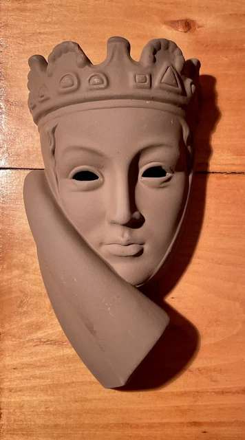 Karlsruher Majolika, Wandmaske, Uta von Naumburg