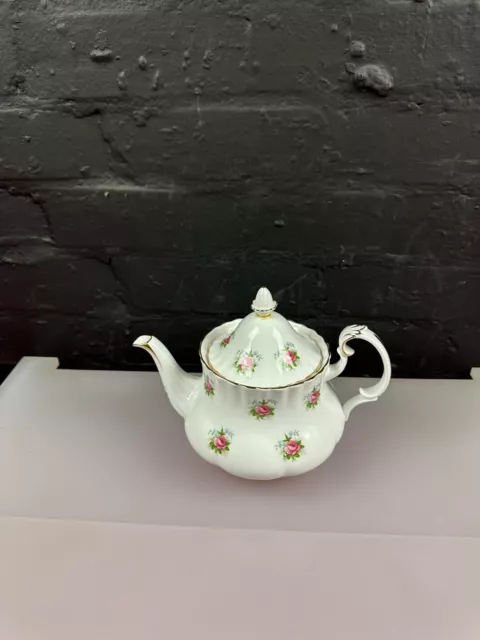 Royal Albert Forget Me Not Rose Medium Teapot 1.5 Pints