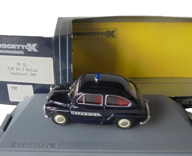Trattore New Holland Fiat 880 DT5 Scala 1:32 &ndash; Modello Diecast Replicagri Rep073