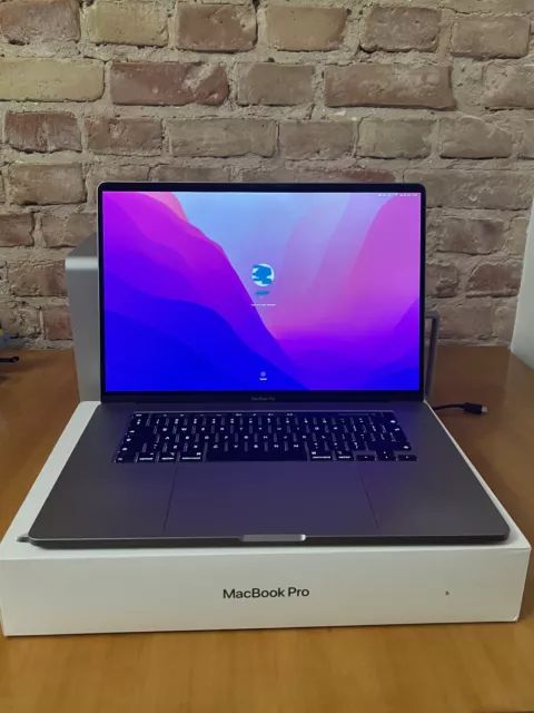 Apple MacBook Pro 16"" (Radeon Pro 5500M, unità di memoria a stato solido 1 TB, Intel Core i9, 16 GB)