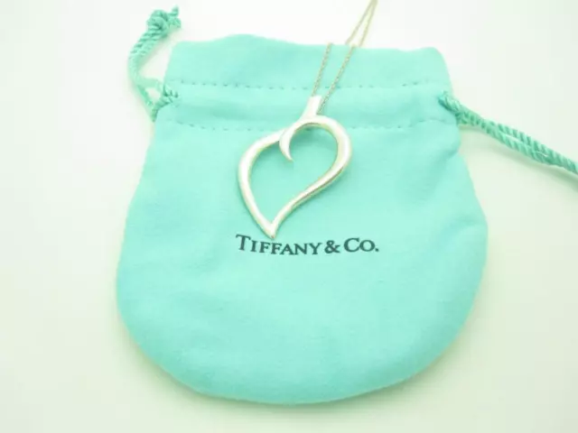 Modernist Tiffany & Co Sterling Silver Heart Large Leaf Pendant Necklace 16" - A