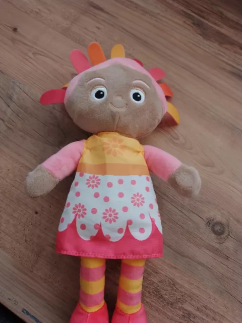 IN THE NIGHT GARDEN Upsy Daisy Talking doll toy 14 inches Cbeebies sensory toys.