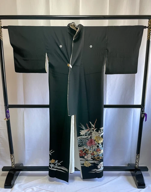 Vintage Japanese kimono - Kuro tomesode with Beautiful embroidery 3