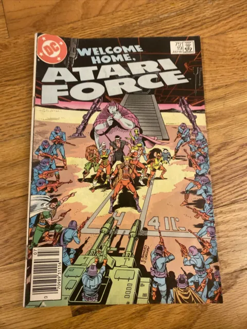RARE Vintage DC Comics Atari Force #19 1984 Video Game B2