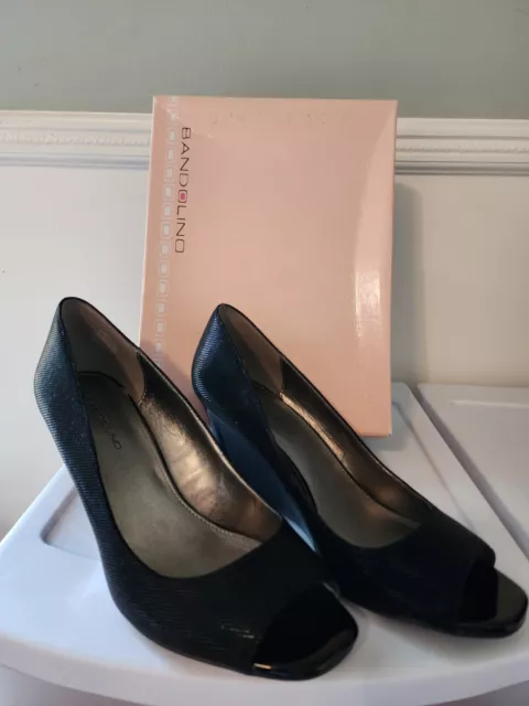 Bandolino Jamila Open Toe Wedge Heels Black Fabric Size 8.5 M Gently Used