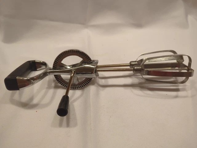 R-EKCO hand mixer egg beater vintage retro black handle stainless steel works