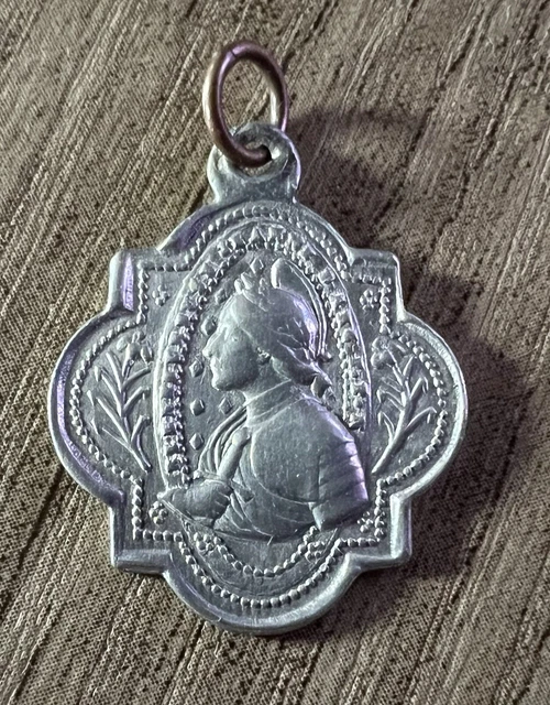 Ancienne Médaille St Vincent De Paul – Aluminium, époque 06