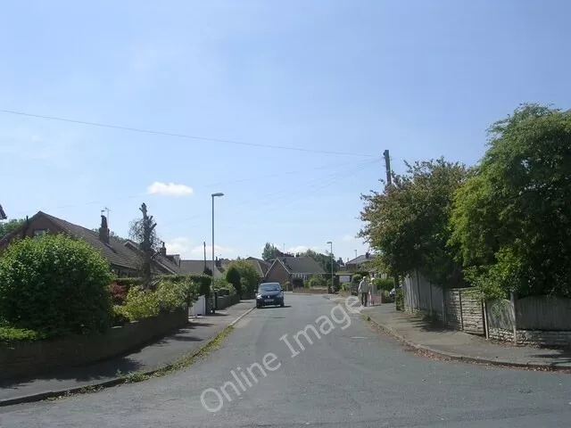 Photo 6x4 Scott Green Mount - Scott Green Drive Cockersdale  c2011