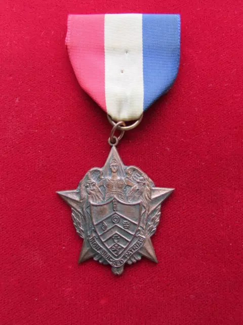 Rare WWI 108TH FIELD ARTILLERY F.A.28TH DIVISION PA NATIONAL GUARD  Medal,79A