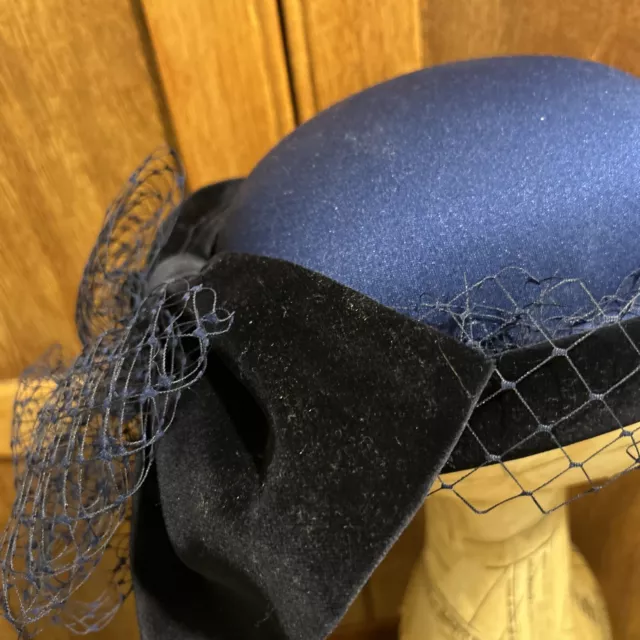 vintage Navy Blue Hat Velvet Bow And Netting Veil 3