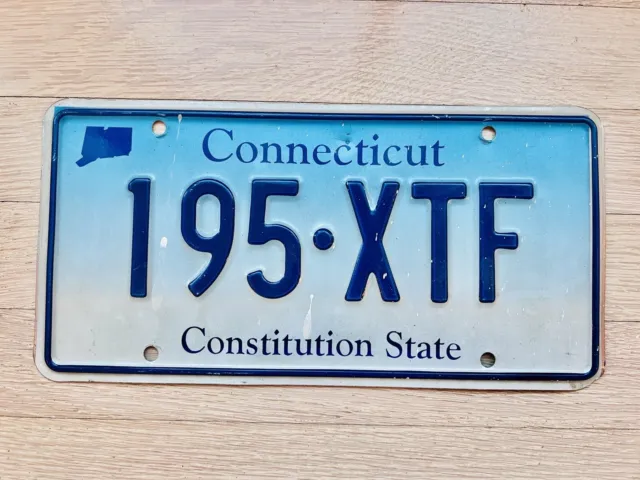 2010 CONNECTICUT License Plate, Constitution State, 195 XTF