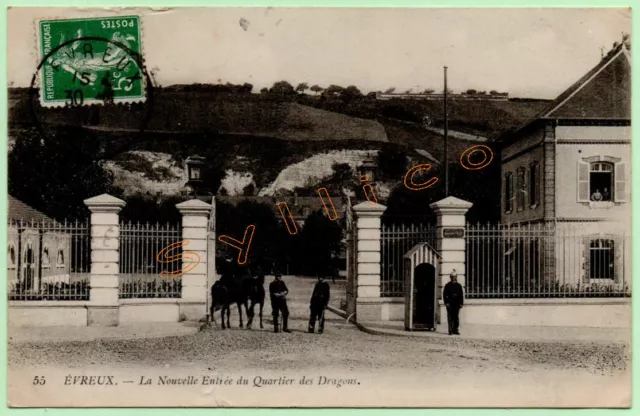 Cpa - 55. Évreux - La Nouvelle Entrée Du Quartier Des Dragons (27) (Animée)