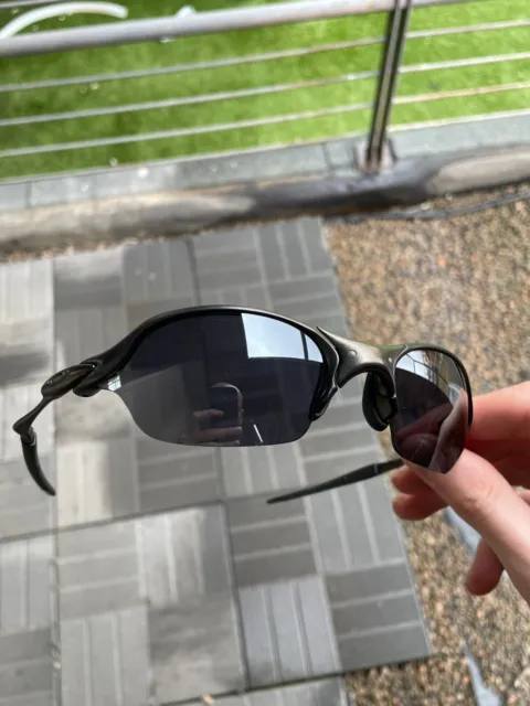 Oakley Romeo 2 Carbon Black Iridium w/X-Metal Soft Vault Vintage Sunglasses