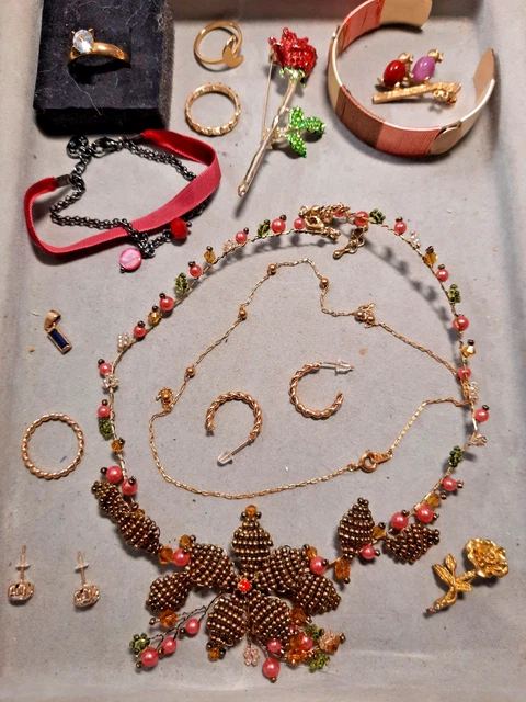 Lot bijoux fantaisie vintage - Montres & Bijoux