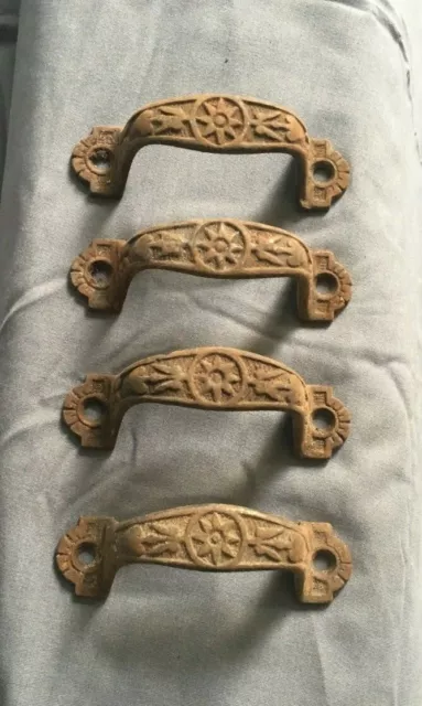 Set of 4 Antique Cast Iron Drawer Bin Pulls Handles  Star Vtg Old 413-19J