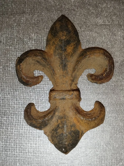 Antque ron Cast FLEUR DE LYS Wth Curls Hnges and 9 | Etsy