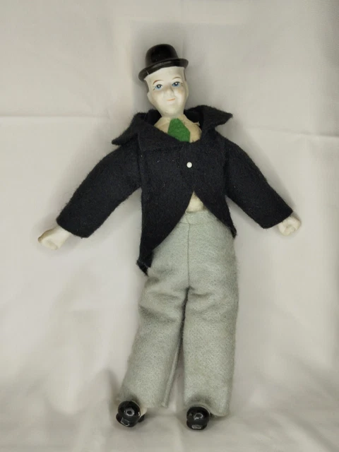 Anciennes Poupées Laurel Et Hardy En Porcelaine – Fabrication Années 1970 – Paire