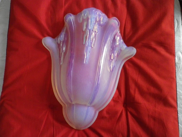 GRAND VERRE POUR APPLIQUE ART DECO BLEU OPALESCENT  SABINO ou EZAN ART DECO