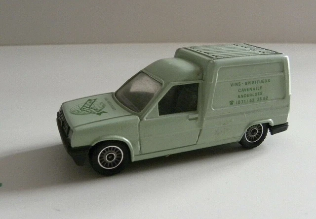 RENAULT EXPRESS PUB Tacot Neuf En Boite 1/43 Solido EUR 12,00 - FR