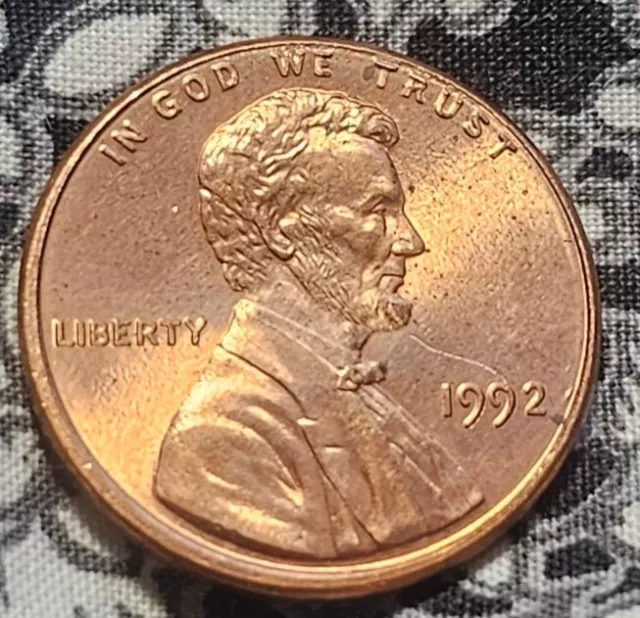 1992  CLOSE AM Lincoln Memorial Cent Penny Double Die Off Center  Red FS-901