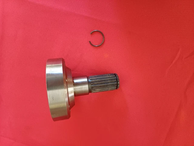 Holden adventra clearance front tailshaft