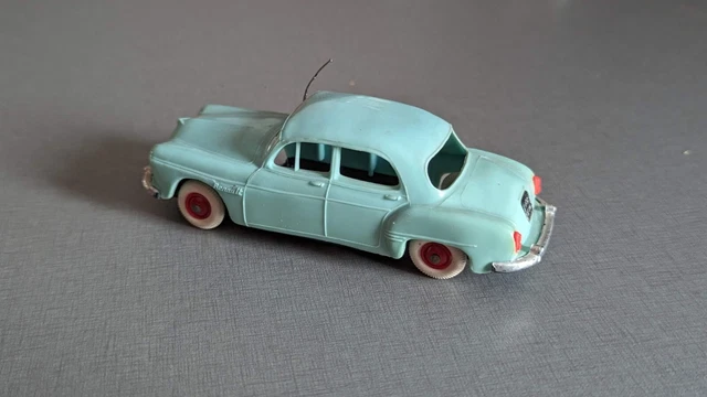 Miniature CIJ 3/51 Renault Frégate Amiral – Couleur Prune Vintage