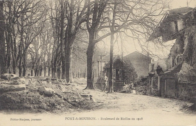 Boulevard de Riolles PONT-A-MOUSSON Meurthe-et-Moselle France Guerre 1918 CPA