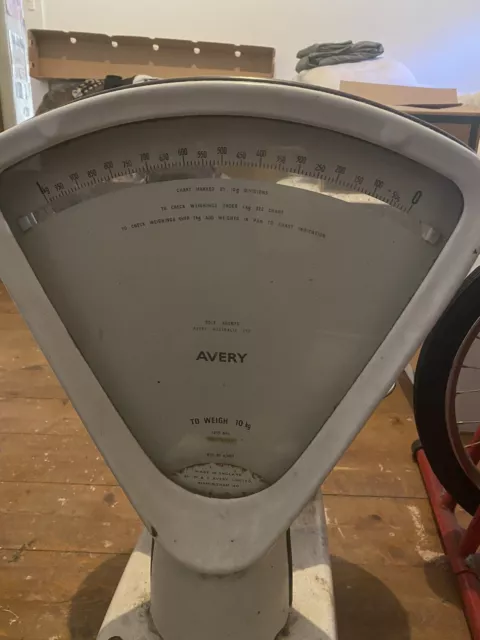 VINTAGE AVERY  MANUAL SCALES Good Condition found in Milk Bars and/or Butchers 3