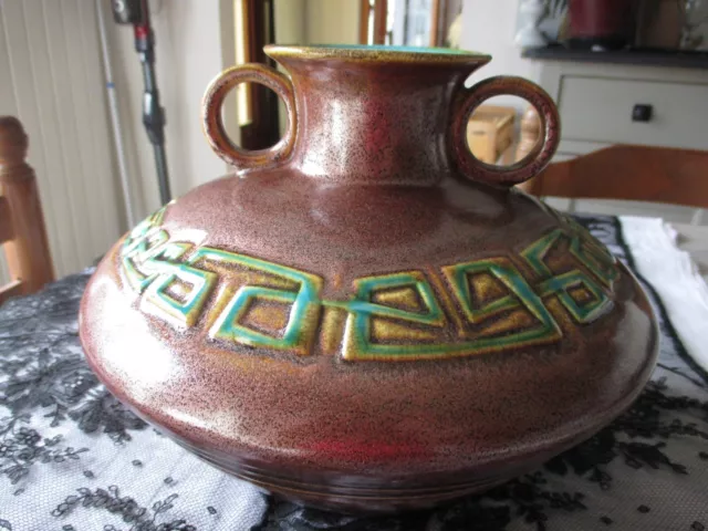 Ancien pot ou vase en gré