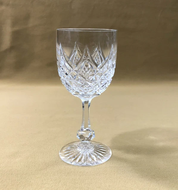 4 Verres Baccarat Harcourt signés Couleur Mousse