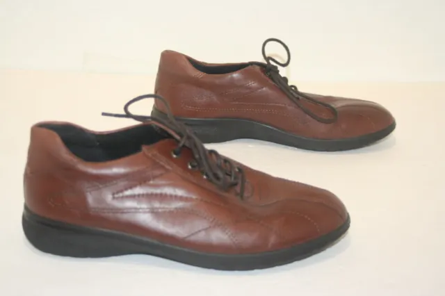 Ecco Brown Leather Oxford Causal Shoes. Womens 5-5.5 M (36 EUR)