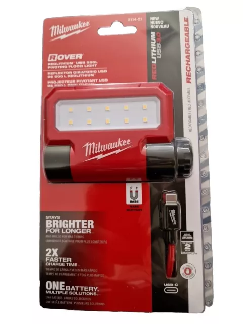 *BRAND NEW* - Milwaukee 2114-21 550 Lumens USB Rechargeable Pivoting Flood Light
