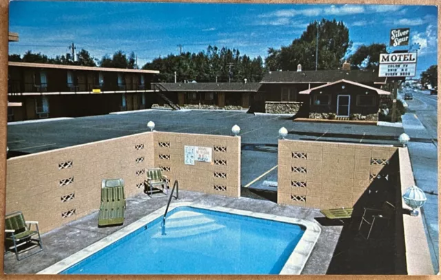 Laramie Wyoming Silver Spur Motel Swimming Pool Vintage Postcard c1950