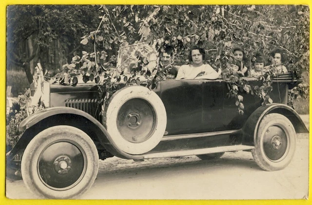 cpa Carte Photo vers 1910 VEHICULE AUTOMOBILE VOITURE CAR Couple Enfants