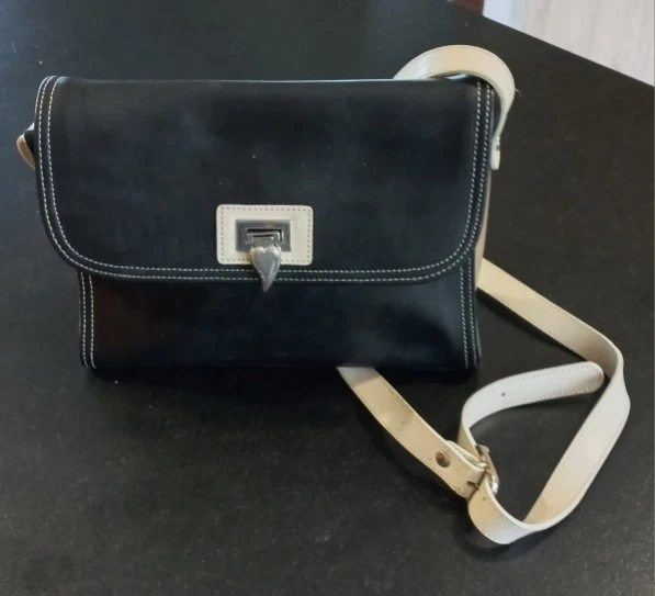 Sac à Dos Vintage Lancaster En Cuir Noir - Petit Modèle - Occasion Bon état
