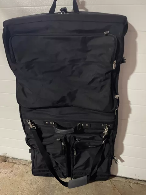 Dakota by Tumi Large Blk Ballistic Nylon Garment Bag Wardrobe Bag 24x26 Folded