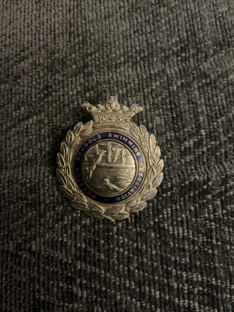 Preston schools swimming association badge medal 1952 wade cup