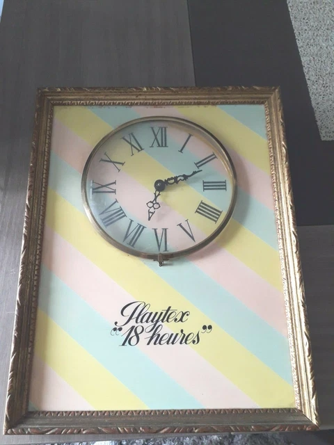 ANCIENNE HORLOGE MURALE   publicitaire lingerie PLAYTEX années 60