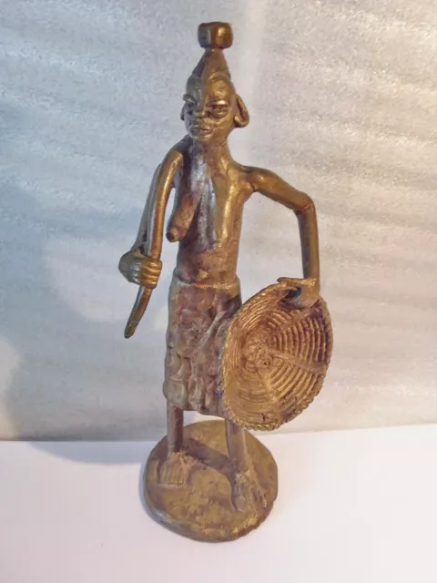 Grande statuette en Bronze - Femme aux champs 22 cm - ART AFRICAIN TRIBAL