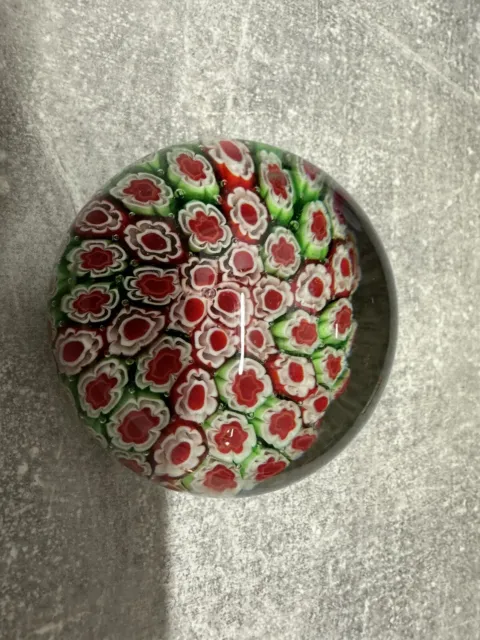 Paperweight Murano Art Glass Millefiori Flower Made in Italy red and Green White