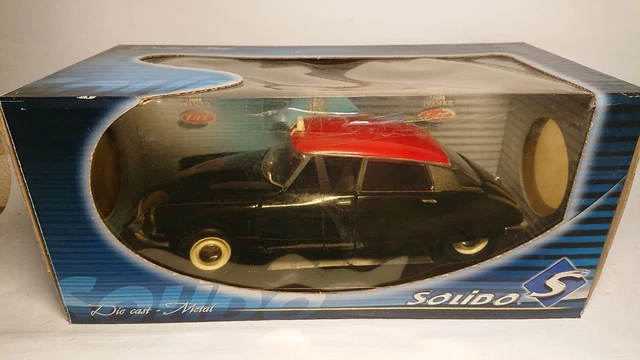 Solido - Schaal 1/18 - kavel met Citroën DS Taxi en Mini