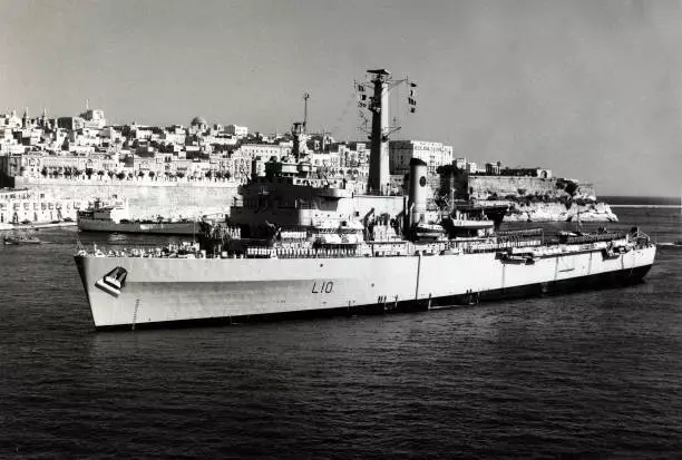 1966 HMS "Fearless" arriving in the Grand Harbour Valetta Malta Old Photo