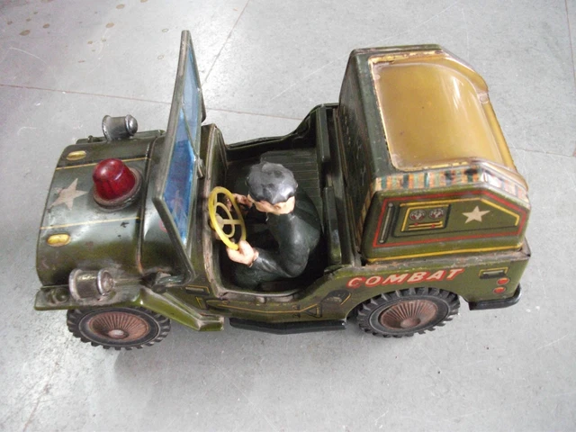 ANCIEN JOUET VOITURE jeep Années 60 friction tôle lithographiée vintage