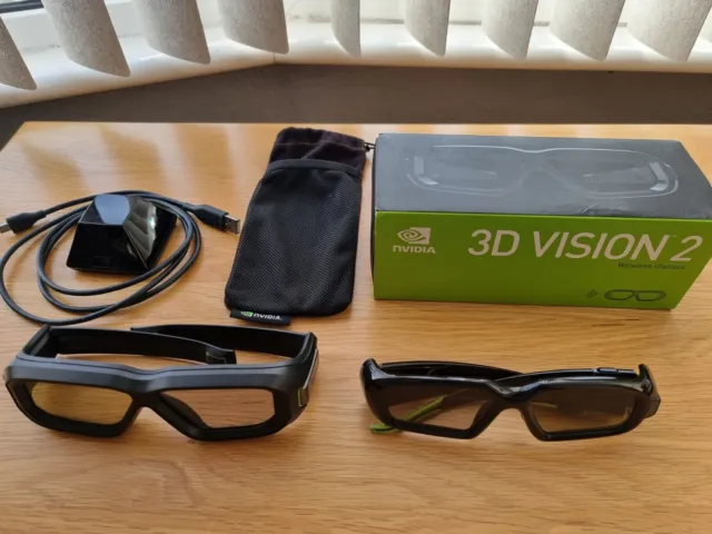 Complete Nvidia 3D Vision Kit + 2 extra pair of version one Glasses