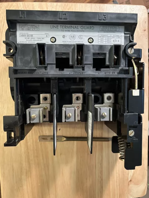 Allen Bradley 1494V-Ds100 /A Disconnect Switch 3Ph 100A 600Vac 250Vdc