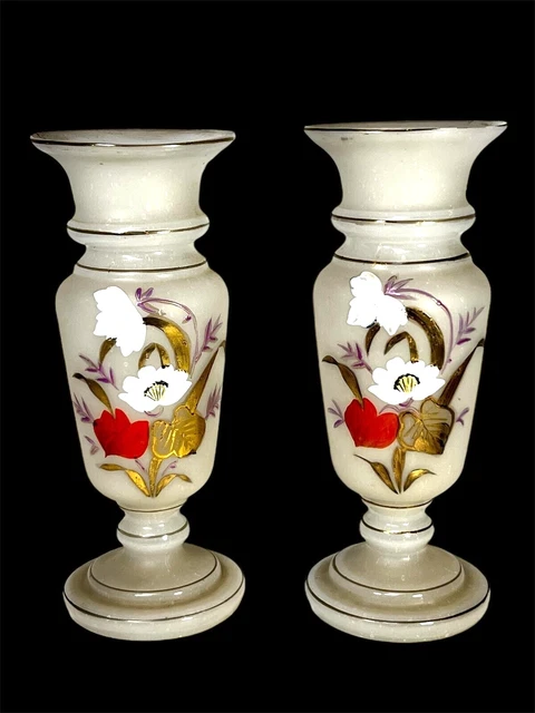 Grand vase continental peint à la main avec poignée en forme de dragon