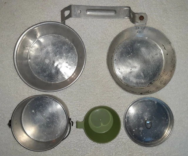 VINTAGE PALCO WORCESTER Aluminum 5 piece Mess Kit camping dishes 